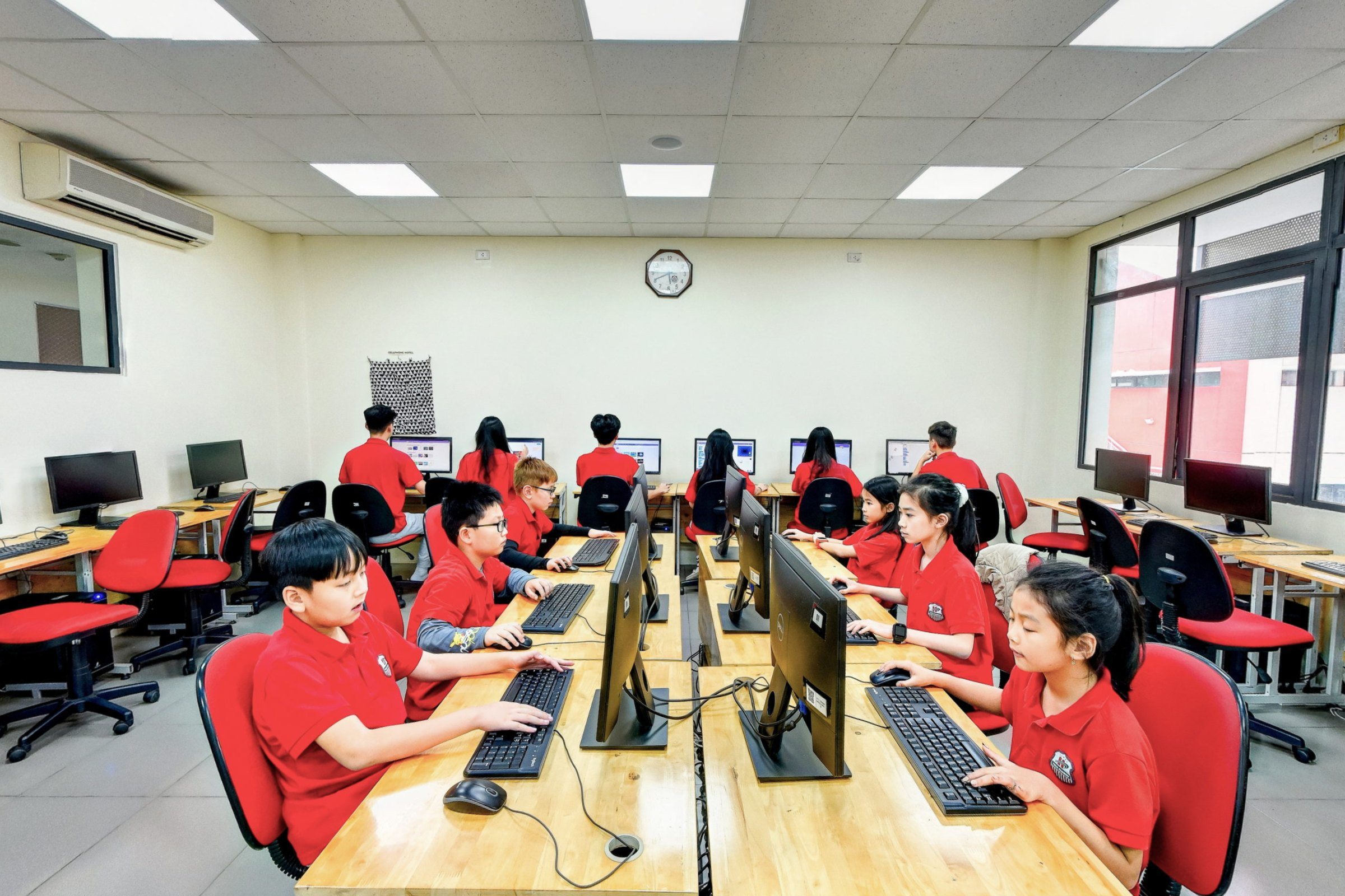 Phòng ICT Lab Hanoi Academy trong tour 360